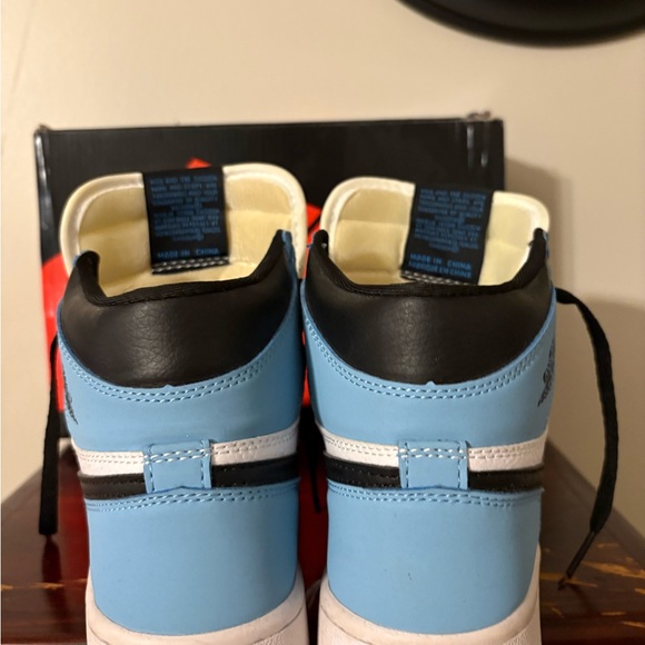 Nike Air Jordan 1 Retro High (1985 style), made in Vietnam. US size 7 / EU 38. - Picture 5 of 15